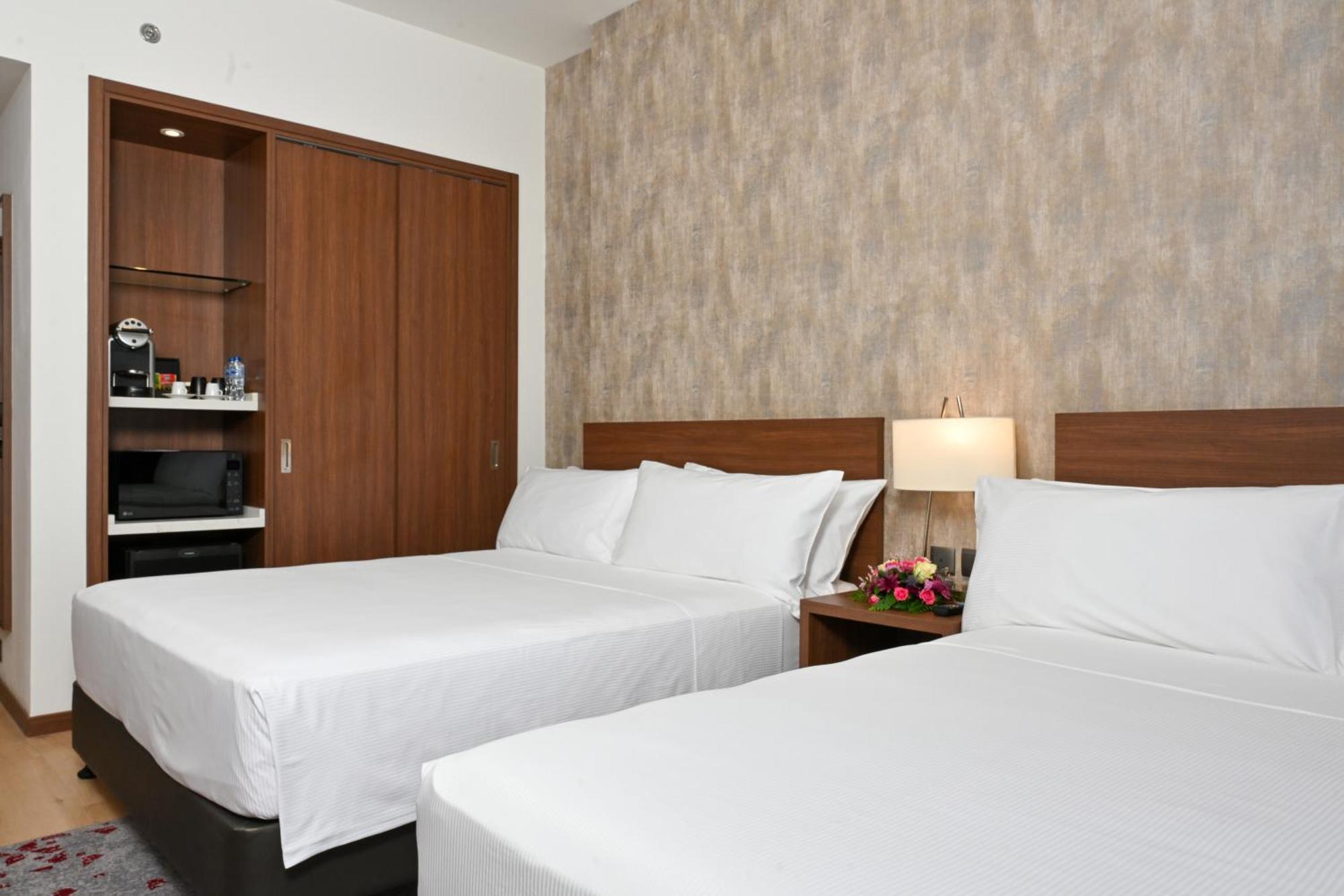 Comfort Hotel Riyadh Olaya Esterno foto