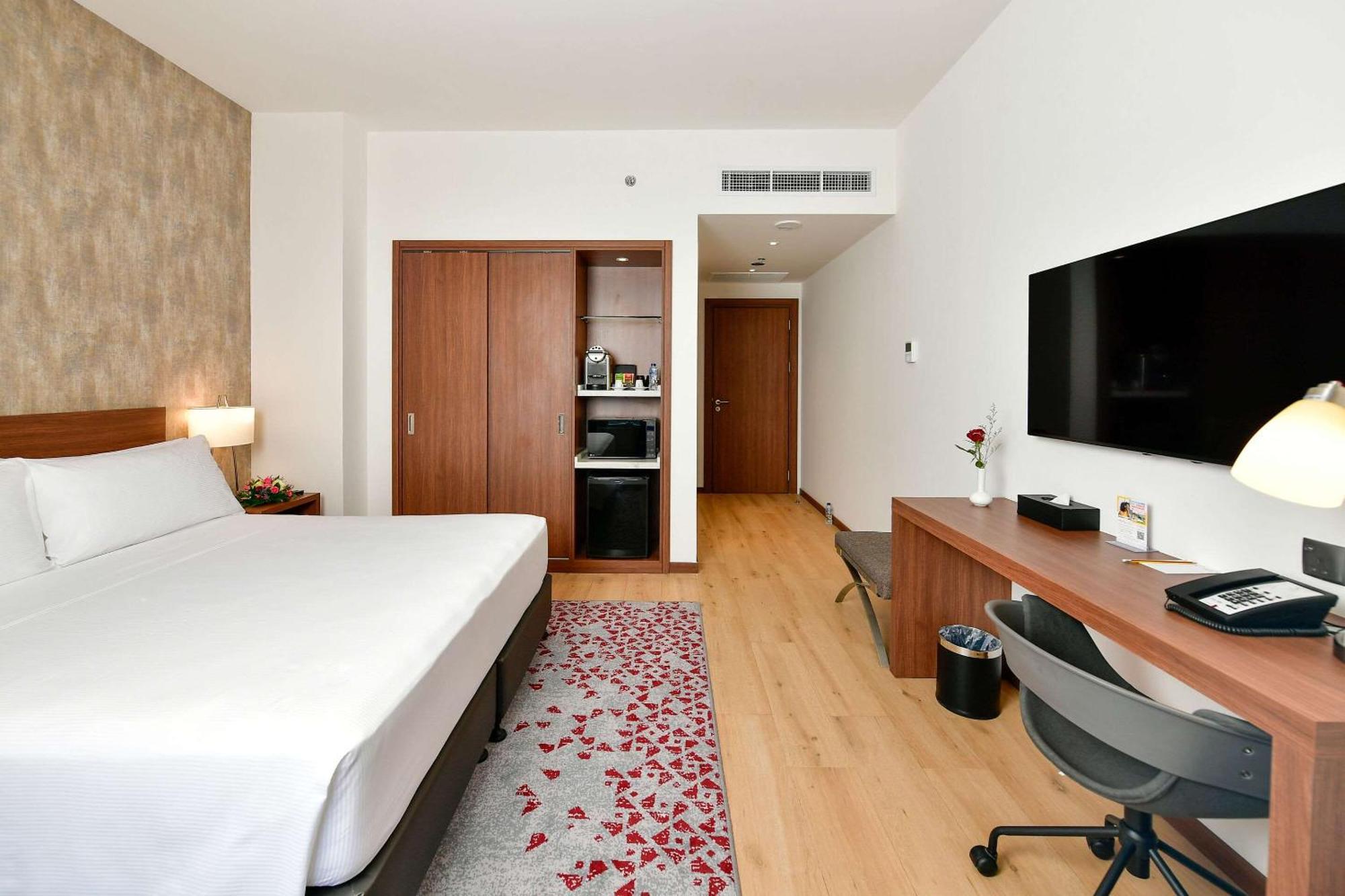 Comfort Hotel Riyadh Olaya Esterno foto