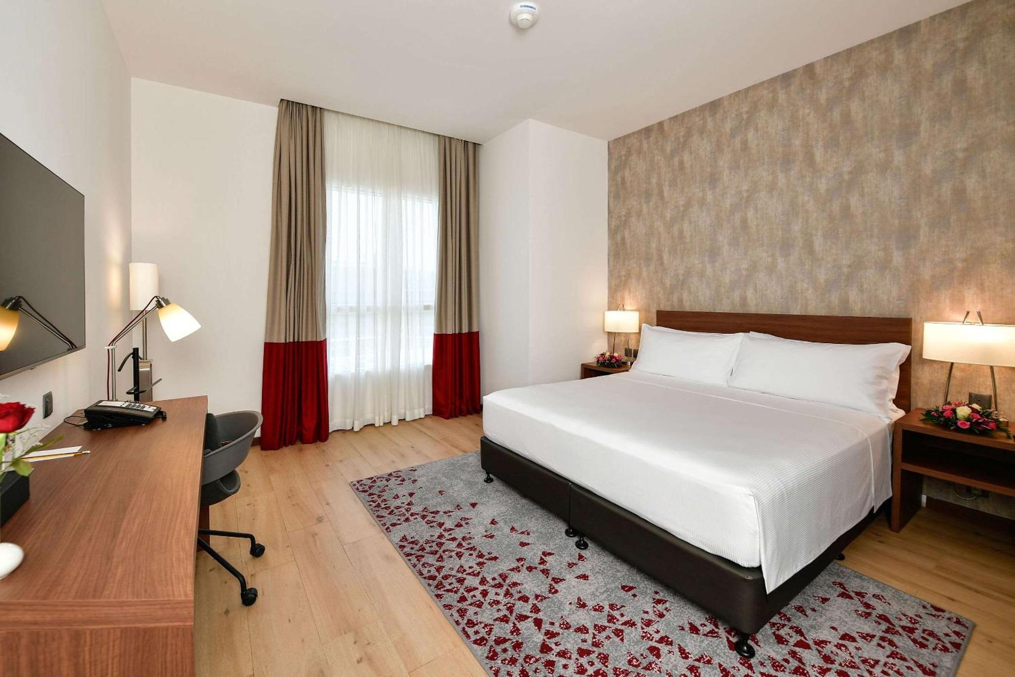 Comfort Hotel Riyadh Olaya Esterno foto